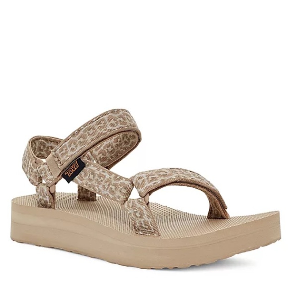 TEVA PLATFORM OUTDOOR SANDAL - leopard - women’s size 8